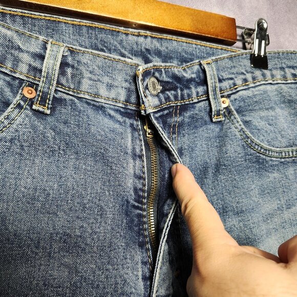 Levis‎ 505 Jeans Mens 34 36x30 Blue Medium Wash Straight Leg Zipper Fly Denim - Picture 7 of 15